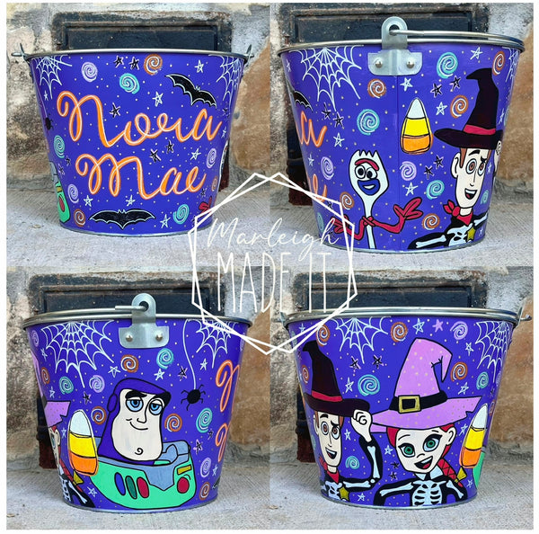Custom character / logo Halloween bucket